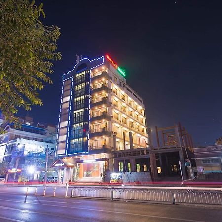 Sunrise Hotel Мандалей Екстериор снимка