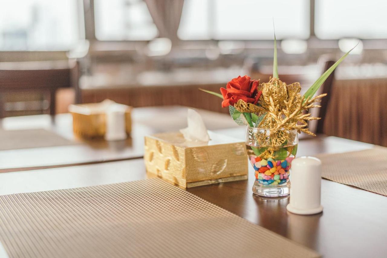 Sunrise Hotel Мандалей Екстериор снимка